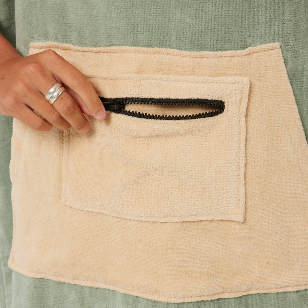 Mens Daybreak Hooded Poncho - 3 colours available